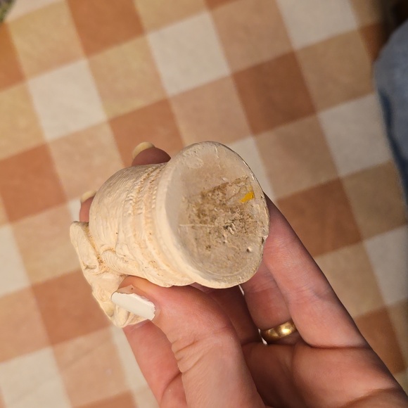 Elephant on Pillar Figurine/Chess piece - Picture 5 of 5